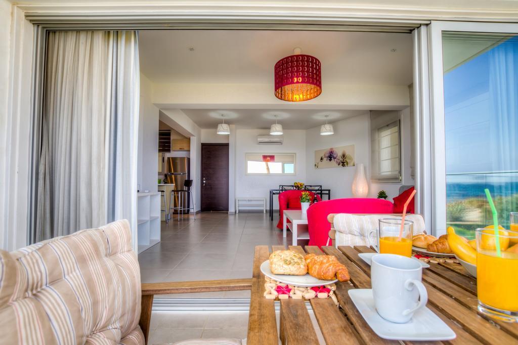 Beachfront Trident Protaras Exterior foto