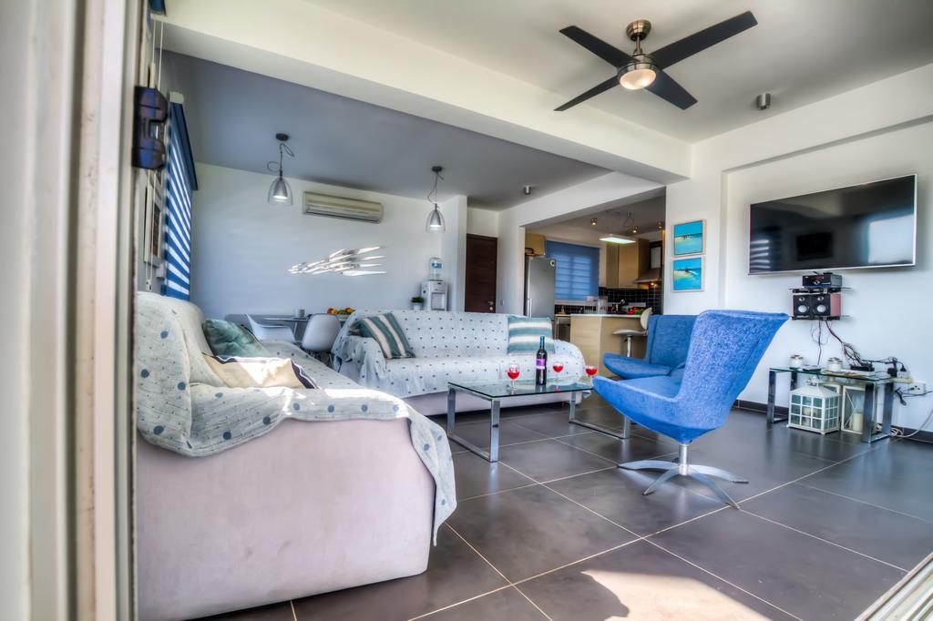 Beachfront Trident Protaras Exterior foto
