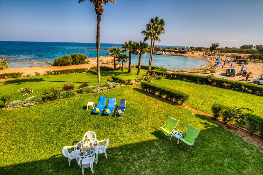 Beachfront Trident Protaras Exterior foto